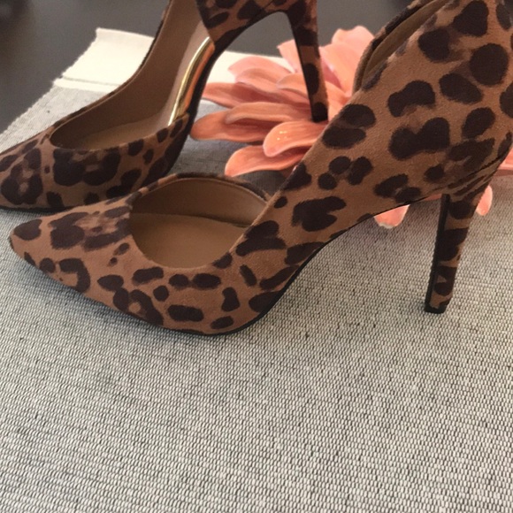 Mossimo Leopard Print Heels - Picture 3 of 4